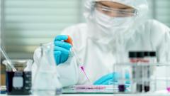 Стала известна причина остановки испытаний британской вакцины от коронавируса