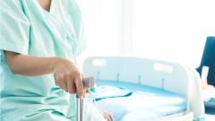 Московские врачи вернули пожилой женщине способность ходить