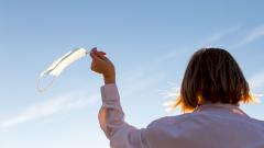 Иммунолог рассказал, когда закончится пандемия коронавируса