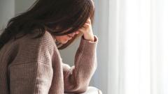 Химики нашли вероятную причину головной боли от красного вина