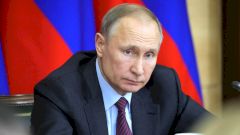 Путин предложил поднять налоги для борьбы с орфанными заболеваниями у детей