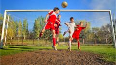 Шотландским школьникам запретят использовать футбольные мячи