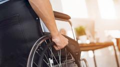 Брэда Питта вывезли на коляске из медцентра в Беверли-Хиллз