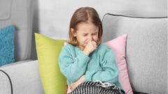 Комаровский объяснил, чем лечить кашель, возникший из-за насморка