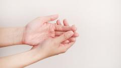 Ученые нашли связь между длиной пальцев, уровнем тестостерона и тяжестью COVID-19