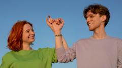 Можно ли дружить со своими бывшими — психологи