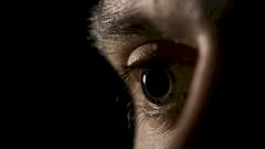 Бактерия, обнаруженная в глазу, может вызывать болезнь Альцгеймера